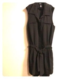 Sleeveless Collared Short Romper Open Back